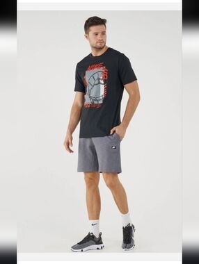 Nike Men's Gray Cotton Athletic Shorts Size Small EUC. Back Pocket Has Zipper